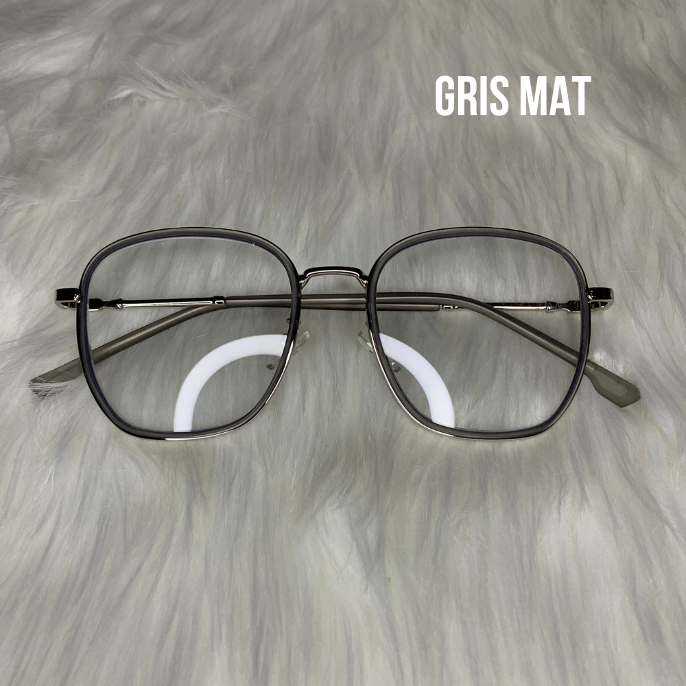 Lunette photogray anti-reflet et anti-lumière bleue pour femme.
