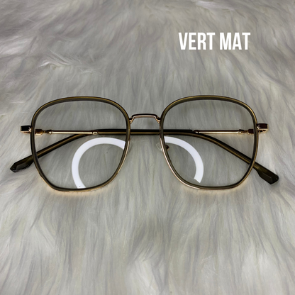 Lunette photogray anti-reflet et anti-lumière bleue pour femme.